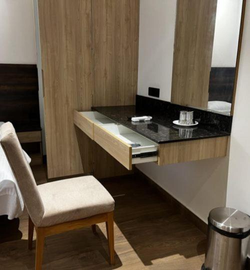 Ant Biz Rooms Near Chennai Trade Centre Exterior photo